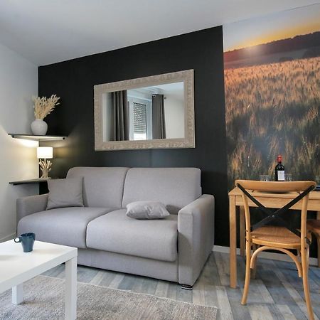 Апартаменти Les Champs, T2 Hypercentre Chic Et Cosy Wifi Par Sovalfi Сент-Етьєн Екстер'єр фото
